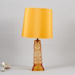 481981 Table lamp